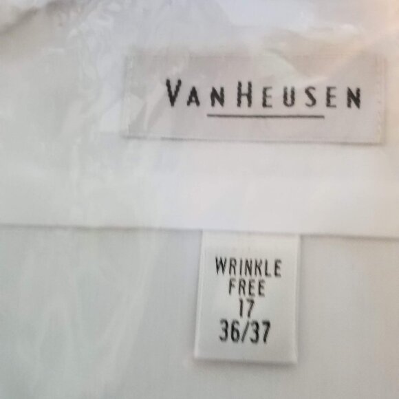 NWT LONG sleeve Van Heusen dress shirt - Picture 4 of 8